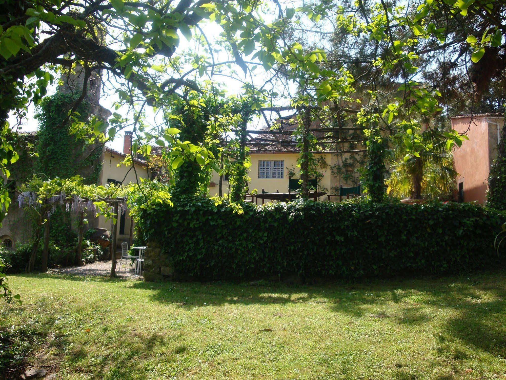 Fattoria Di Bacchereto - Guest House Exterior foto